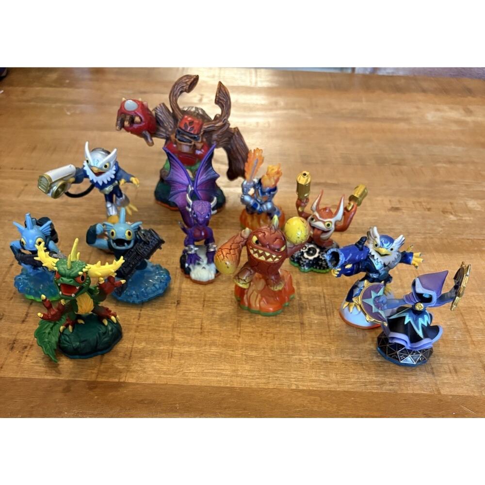 Activision Skylanders Mixed Bundle 11 Characters Thorn Horn And More